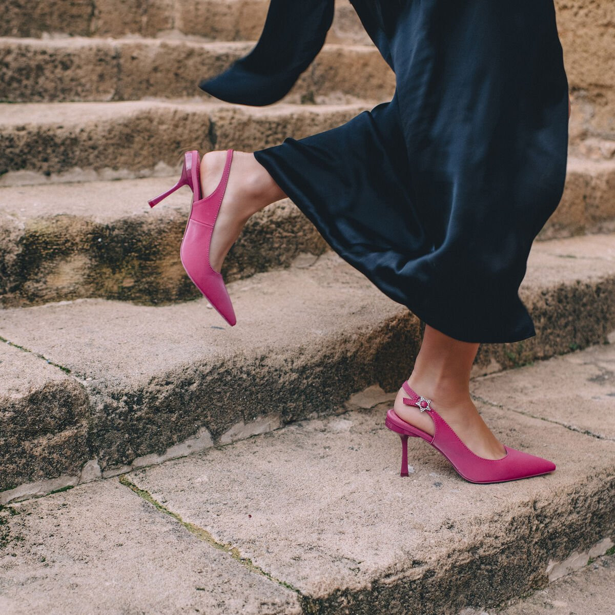 Zapatos destalonados de mujer: elegancia y comodidad para tus ocasiones especiales